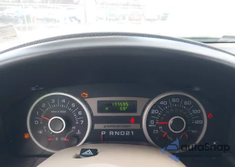 2006 Ford Expedition Xlt/Xlt Sport z USA, uszkodzony, nr VIN 1FMPU16566LA15536